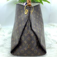 Load image into Gallery viewer, LOUIS VUITTON Monogram Artsy MM
