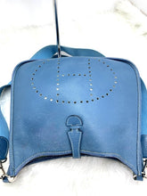 Load image into Gallery viewer, Hermès Evelyne Jean Togo Blue Leather Shoulder Bag
