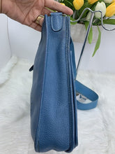 Load image into Gallery viewer, Hermès Evelyne Jean Togo Blue Leather Shoulder Bag
