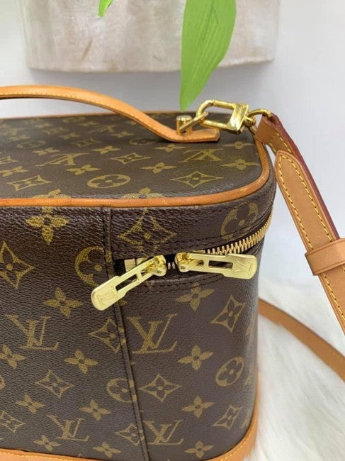 Travel bag Louis Vuitton Brown in Cotton - 29944962